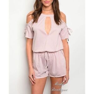 ROMPER MAUVE LACE-UP COLD SHOULDER